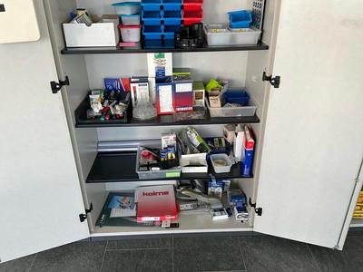 Overview picture of Various office supplies